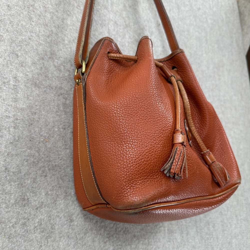 VTG DOONEY & BOURKE Tan Brown Bucket Bag Purse All Weather Leather‎ Shoulder - Picture 6 of 14